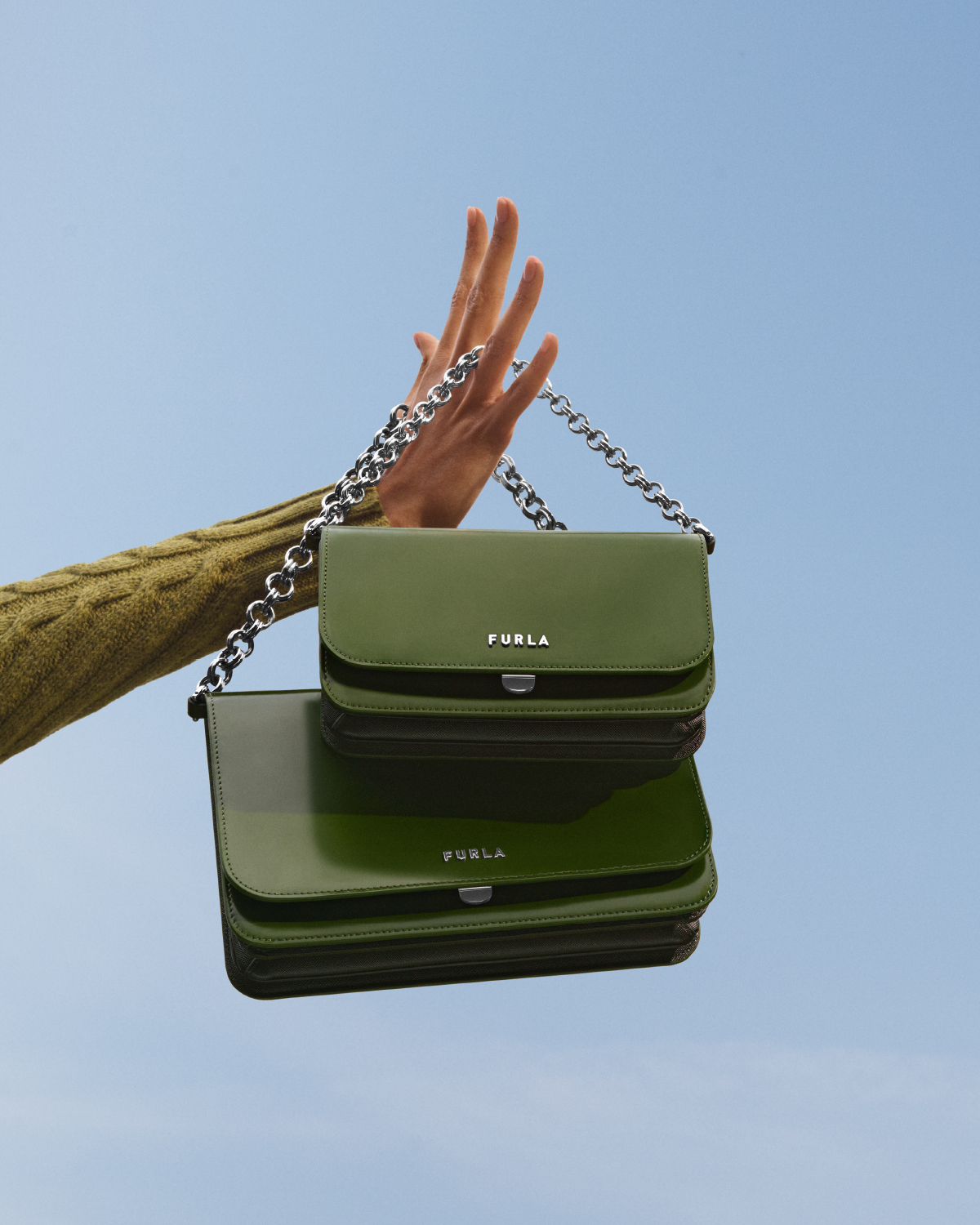 Furla_Fashion_IG_4_5_1200x1500px_FW21_Splendida_Still_UC11667